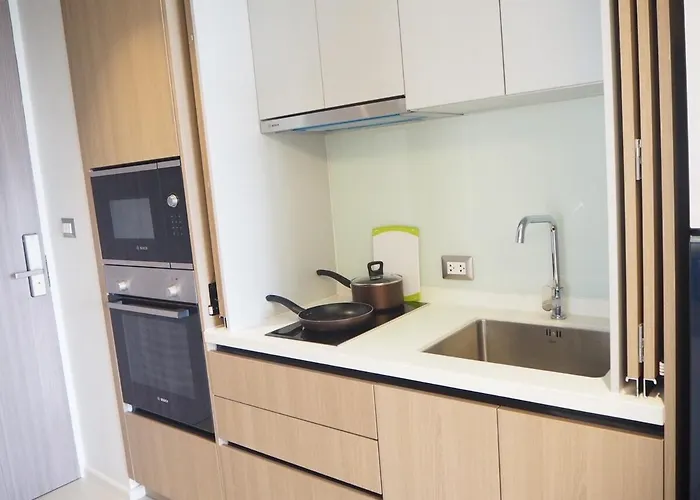 公寓 New Open Deal! Circle Sukhumvit31 #2br #5ppl *